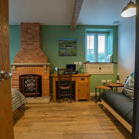 Stanwick Studio, Cosy Country Studio, Sleeps 4, Parking, Wifi Exterior photo