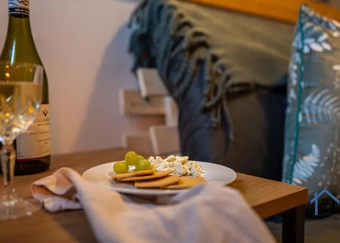 Stanwick Studio, Cosy Country Studio, Sleeps 4, Parking, Wifi
