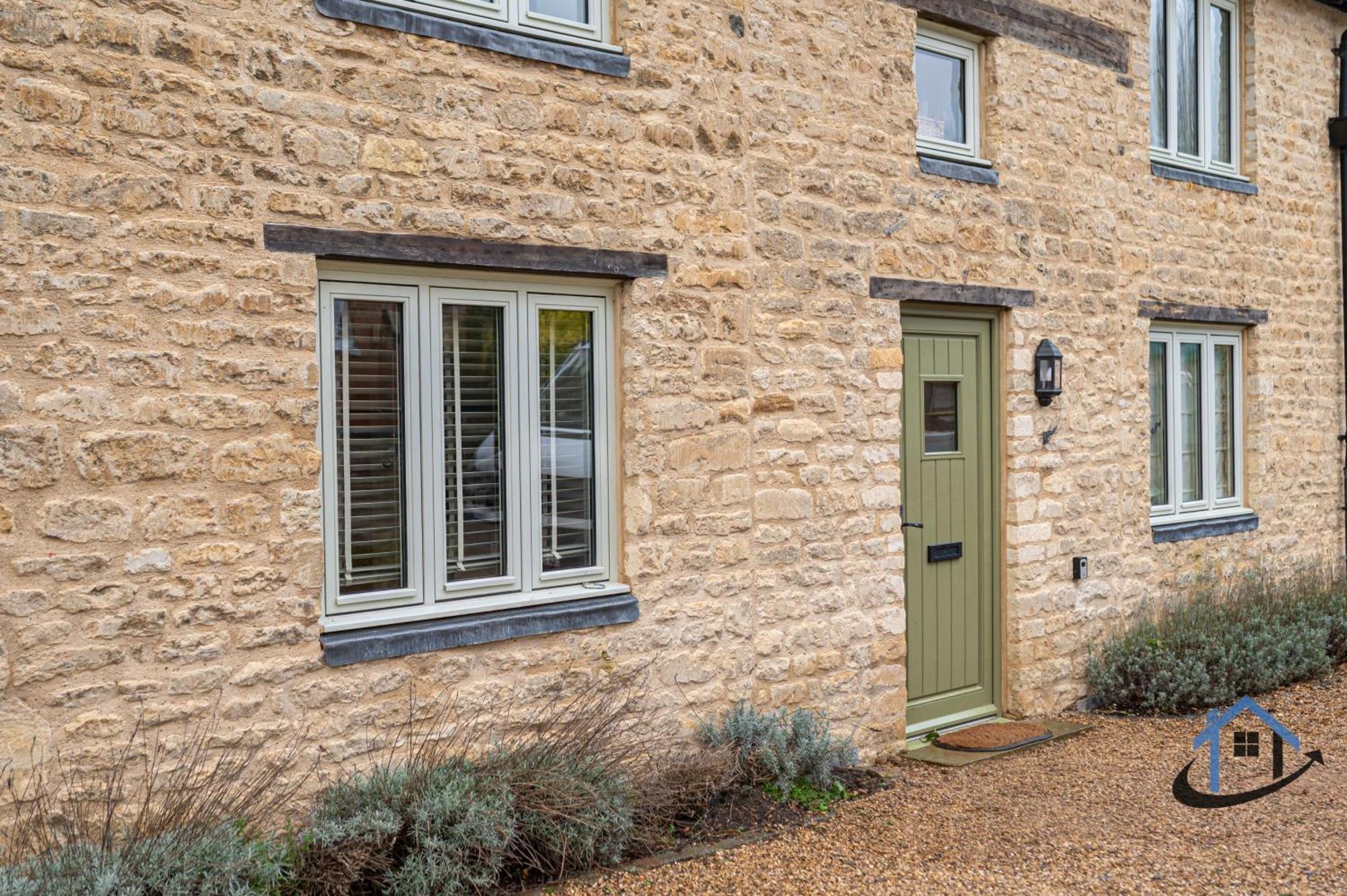 Apartment Stanwick Studio, Cosy Country Studio, Sleeps 4, Parking, Wifi